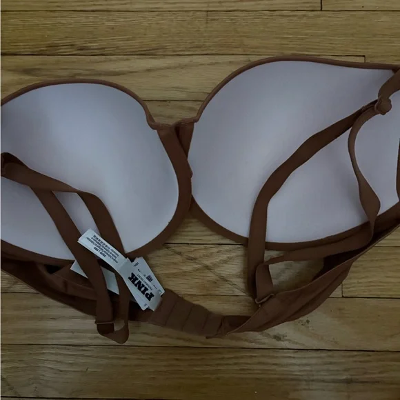 Victoria’s Secret bra - Picture 2 of 2